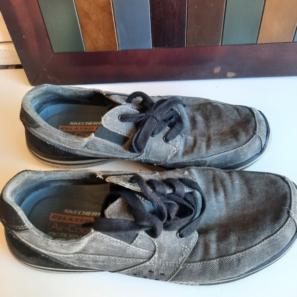 Sketchers shoes